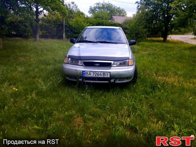 Сірий Деу Нексія, об'ємом двигуна 1.5 л та пробігом 231 тис. км за 1500 $, фото 2 на Automoto.ua