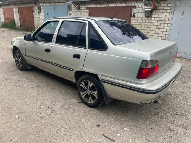 Серый Дэу Нексия, объемом двигателя 1.5 л и пробегом 170 тыс. км за 1240 $, фото 7 на Automoto.ua