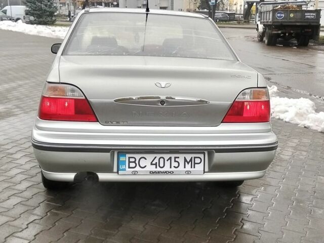 Сірий Деу Нексія, об'ємом двигуна 1.5 л та пробігом 95 тис. км за 1650 $, фото 4 на Automoto.ua