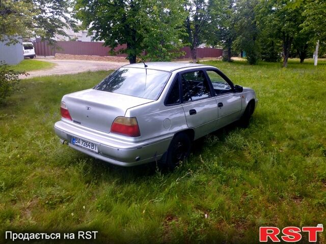 Сірий Деу Нексія, об'ємом двигуна 1.5 л та пробігом 231 тис. км за 1500 $, фото 10 на Automoto.ua