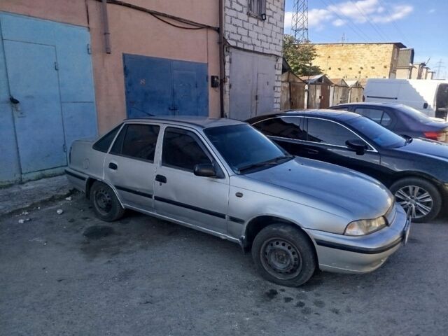 Сірий Деу Нексія, об'ємом двигуна 0 л та пробігом 300 тис. км за 629 $, фото 2 на Automoto.ua