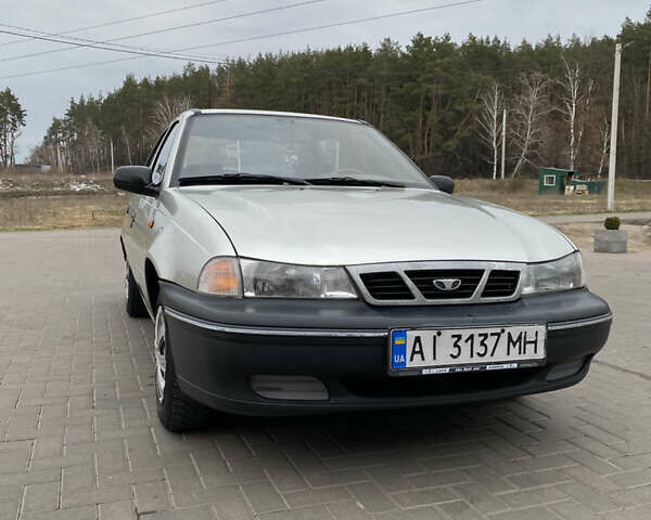 Серый Дэу Нексия, объемом двигателя 1.5 л и пробегом 273 тыс. км за 1650 $, фото 2 на Automoto.ua