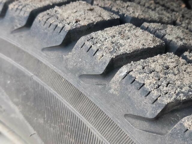 Серый Дэу Нексия, объемом двигателя 1.5 л и пробегом 210 тыс. км за 2000 $, фото 1 на Automoto.ua