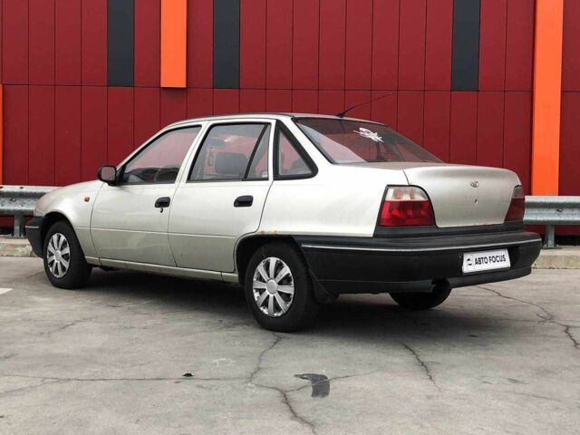 Сірий Деу Нексія, об'ємом двигуна 0 л та пробігом 273 тис. км за 1990 $, фото 4 на Automoto.ua