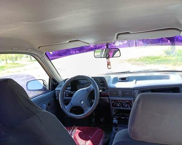 Серый Дэу Нексия, объемом двигателя 1.6 л и пробегом 174 тыс. км за 1500 $, фото 5 на Automoto.ua