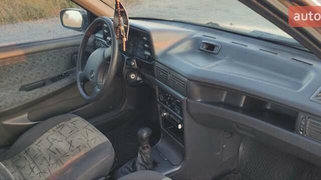 Серый Дэу Нексия, объемом двигателя 1.5 л и пробегом 182 тыс. км за 1450 $, фото 12 на Automoto.ua