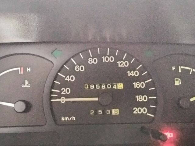 Сірий Деу Нексія, об'ємом двигуна 1.5 л та пробігом 95 тис. км за 1650 $, фото 7 на Automoto.ua