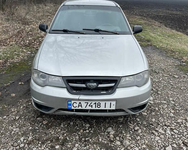 Серый Дэу Нексия, объемом двигателя 1.5 л и пробегом 244 тыс. км за 1500 $, фото 6 на Automoto.ua
