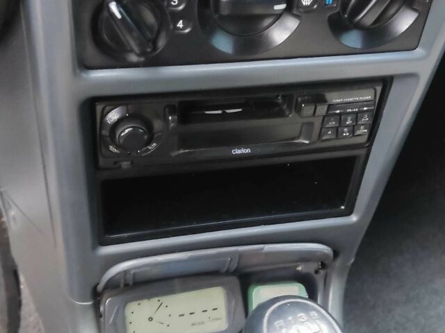 Серый Дэу Нексия, объемом двигателя 1.5 л и пробегом 210 тыс. км за 2000 $, фото 2 на Automoto.ua