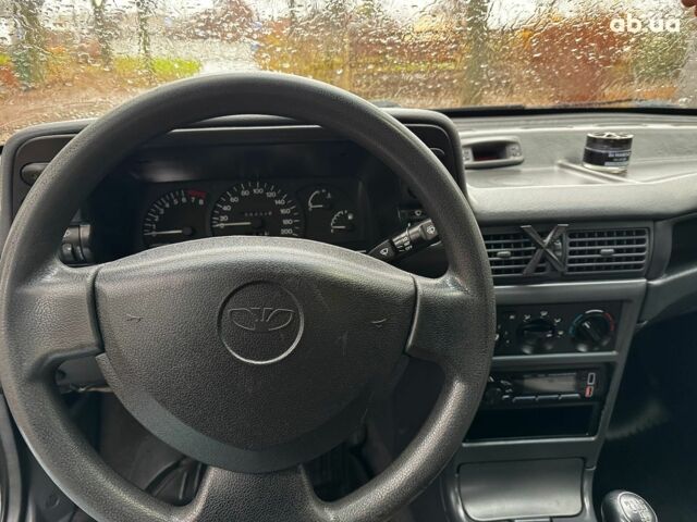 Сірий Деу Нексія, об'ємом двигуна 1.5 л та пробігом 159 тис. км за 2190 $, фото 16 на Automoto.ua