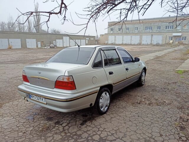 Серый Дэу Нексия, объемом двигателя 1.5 л и пробегом 196 тыс. км за 2000 $, фото 3 на Automoto.ua