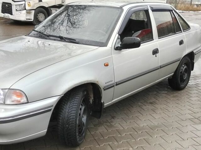 Сірий Деу Нексія, об'ємом двигуна 1.5 л та пробігом 95 тис. км за 1650 $, фото 1 на Automoto.ua