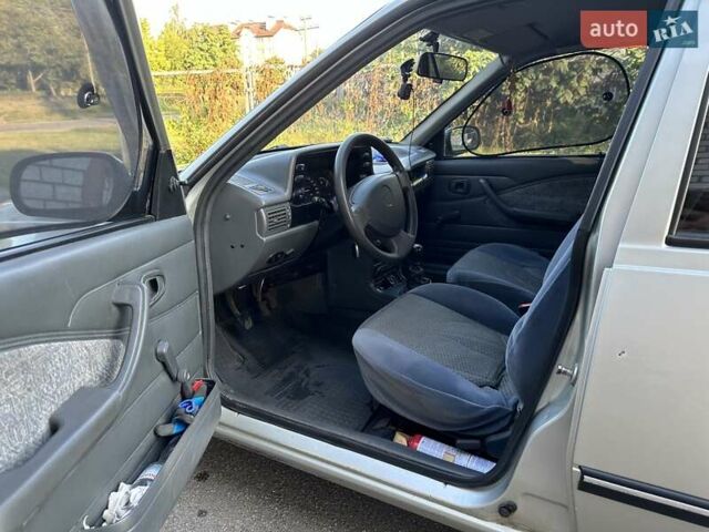 Серый Дэу Нексия, объемом двигателя 1.5 л и пробегом 194 тыс. км за 2300 $, фото 2 на Automoto.ua