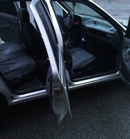 Сірий Деу Нексія, об'ємом двигуна 1.5 л та пробігом 334 тис. км за 2100 $, фото 15 на Automoto.ua