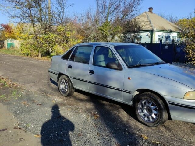 Деу Нексія 2007 у Синельниковом на Automoto.ua Сірий Деу Нексія, об'ємом двигуна 1.5 л та пробігом 1 тис. км за 1595 $, фото 6 на Automoto.ua