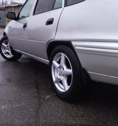 Сірий Деу Нексія, об'ємом двигуна 1.5 л та пробігом 334 тис. км за 2100 $, фото 3 на Automoto.ua