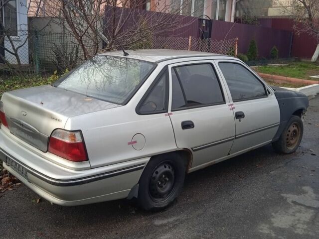 Сірий Деу Нексія, об'ємом двигуна 1 л та пробігом 288 тис. км за 355 $, фото 3 на Automoto.ua