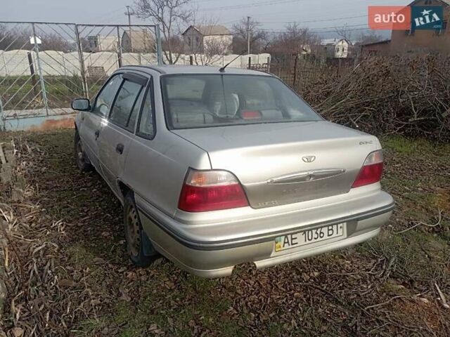 Сірий Деу Нексія, об'ємом двигуна 1.6 л та пробігом 136 тис. км за 709 $, фото 3 на Automoto.ua