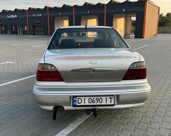 Сірий Деу Нексія, об'ємом двигуна 1.5 л та пробігом 300 тис. км за 1850 $, фото 10 на Automoto.ua