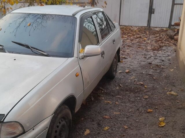 Дэу Нексия 2007 в Кременчуге на Automoto.ua Серый Дэу Нексия, объемом двигателя 1.5 л и пробегом 111 тыс. км за 750 $, фото 4 на Automoto.ua