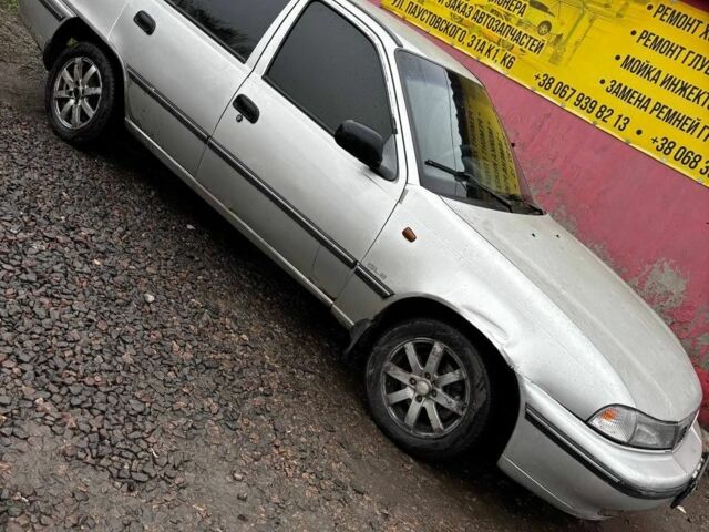 Серый Дэу Нексия, объемом двигателя 1.5 л и пробегом 250 тыс. км за 1250 $, фото 3 на Automoto.ua