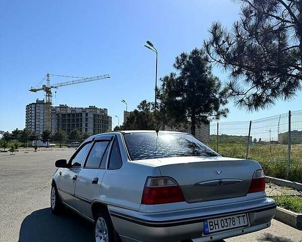 Серый Дэу Нексия, объемом двигателя 1.5 л и пробегом 294 тыс. км за 1800 $, фото 1 на Automoto.ua