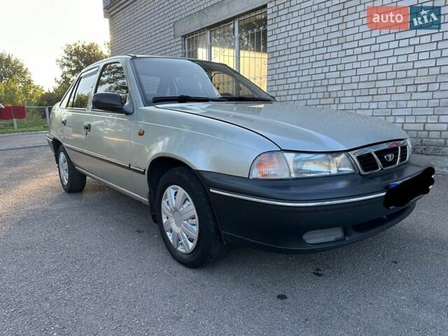 Серый Дэу Нексия, объемом двигателя 1.5 л и пробегом 194 тыс. км за 2300 $, фото 1 на Automoto.ua