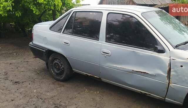 Серый Дэу Нексия, объемом двигателя 1.5 л и пробегом 334 тыс. км за 333 $, фото 1 на Automoto.ua