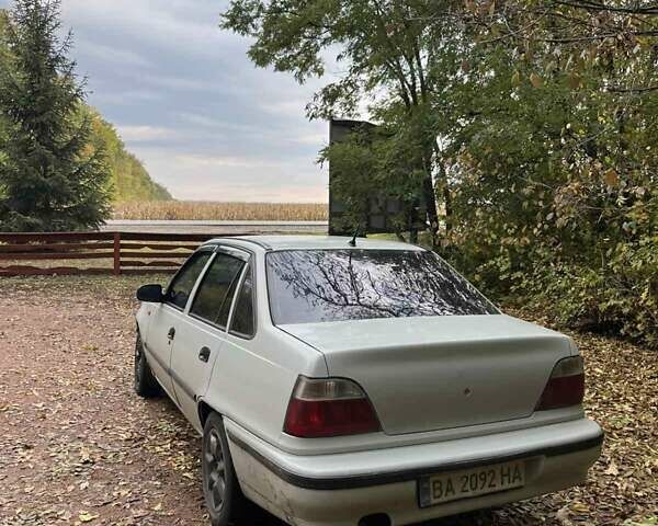 Дэу Нексия 2007 в Малой Виске на Automoto.ua Серый Дэу Нексия, объемом двигателя 1.5 л и пробегом 339 тыс. км за 1600 $, фото 2 на Automoto.ua