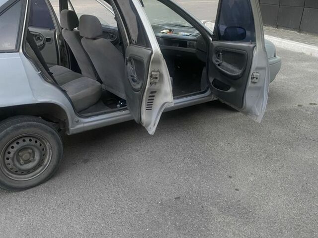 Серый Дэу Нексия, объемом двигателя 1.5 л и пробегом 148 тыс. км за 786 $, фото 4 на Automoto.ua