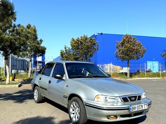 Сірий Деу Нексія, об'ємом двигуна 1.5 л та пробігом 294 тис. км за 1800 $, фото 1 на Automoto.ua