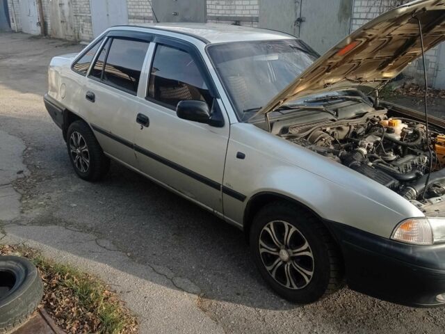 Сірий Деу Нексія, об'ємом двигуна 1.5 л та пробігом 304 тис. км за 1600 $, фото 6 на Automoto.ua