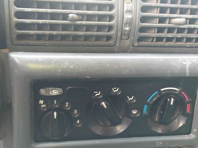 Серый Дэу Нексия, объемом двигателя 1.5 л и пробегом 334 тыс. км за 334 $, фото 15 на Automoto.ua