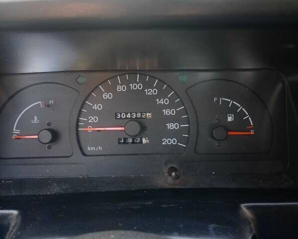 Сірий Деу Нексія, об'ємом двигуна 1.5 л та пробігом 304 тис. км за 1600 $, фото 11 на Automoto.ua