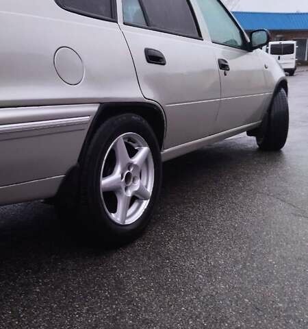 Сірий Деу Нексія, об'ємом двигуна 1.5 л та пробігом 334 тис. км за 2100 $, фото 7 на Automoto.ua