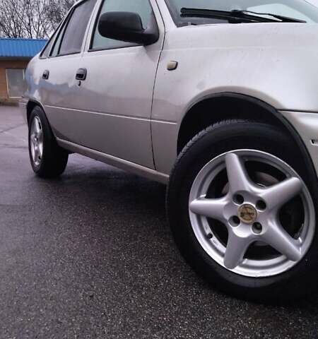 Сірий Деу Нексія, об'ємом двигуна 1.5 л та пробігом 334 тис. км за 2100 $, фото 5 на Automoto.ua