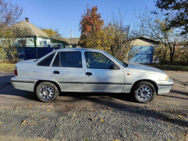 Деу Нексія 2007 у Синельниковом на Automoto.ua Сірий Деу Нексія, об'ємом двигуна 1.5 л та пробігом 1 тис. км за 1595 $, фото 7 на Automoto.ua