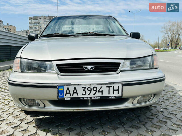 Серый Дэу Нексия, объемом двигателя 1.6 л и пробегом 165 тыс. км за 2300 $, фото 2 на Automoto.ua