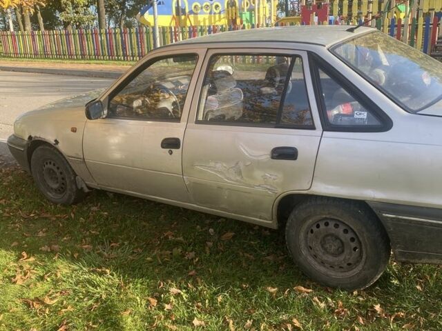 Сірий Деу Нексія, об'ємом двигуна 1.5 л та пробігом 3 тис. км за 700 $, фото 1 на Automoto.ua