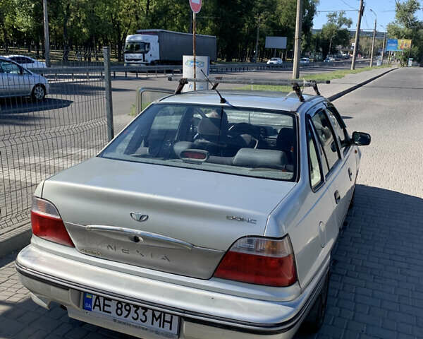 Сірий Деу Нексія, об'ємом двигуна 1.5 л та пробігом 130 тис. км за 2300 $, фото 3 на Automoto.ua