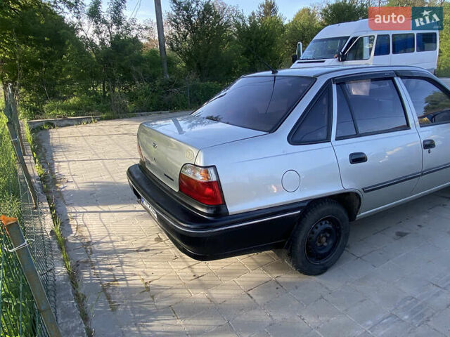 Сірий Деу Нексія, об'ємом двигуна 1.5 л та пробігом 210 тис. км за 1700 $, фото 4 на Automoto.ua