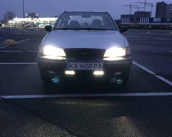 Сірий Деу Нексія, об'ємом двигуна 1.5 л та пробігом 330 тис. км за 1650 $, фото 18 на Automoto.ua