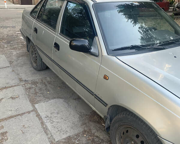 Сірий Деу Нексія, об'ємом двигуна 1.5 л та пробігом 130 тис. км за 2300 $, фото 6 на Automoto.ua