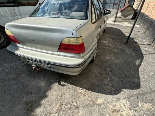 Сірий Деу Нексія, об'ємом двигуна 1.5 л та пробігом 185 тис. км за 700 $, фото 1 на Automoto.ua