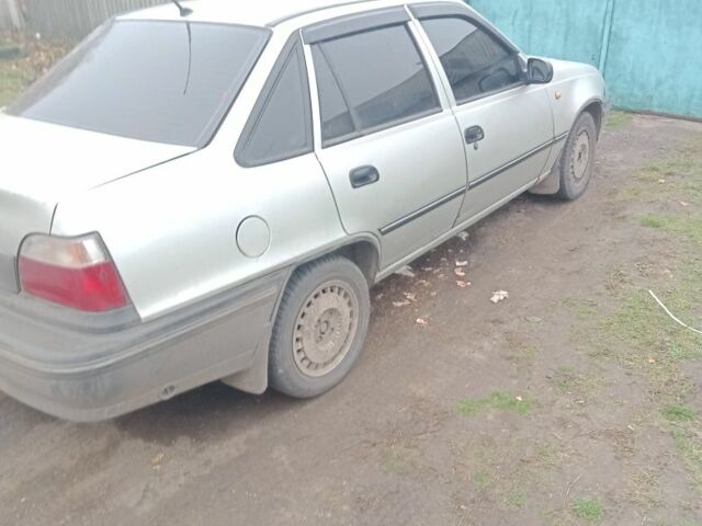 Серый Дэу Нексия, объемом двигателя 1.5 л и пробегом 145 тыс. км за 1538 $, фото 3 на Automoto.ua