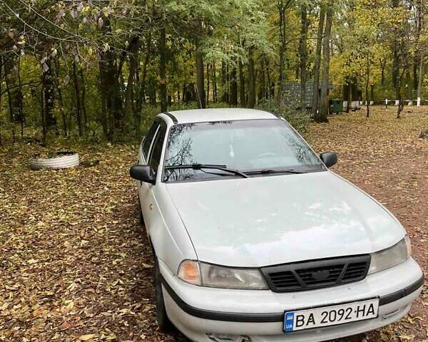 Дэу Нексия 2007 в Малой Виске на Automoto.ua Серый Дэу Нексия, объемом двигателя 1.5 л и пробегом 339 тыс. км за 1600 $, фото 1 на Automoto.ua