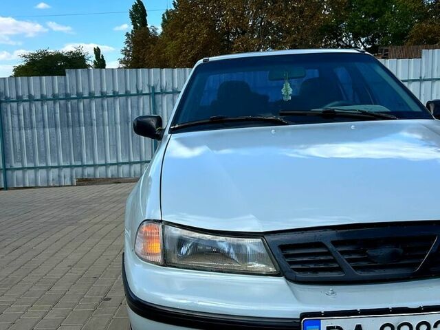 Сірий Деу Нексія, об'ємом двигуна 1.5 л та пробігом 330 тис. км за 1500 $, фото 1 на Automoto.ua