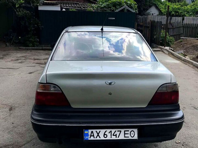 Серый Дэу Нексия, объемом двигателя 1.5 л и пробегом 176 тыс. км за 2100 $, фото 2 на Automoto.ua