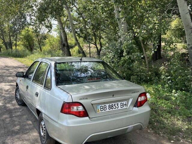 Сірий Деу Нексія, об'ємом двигуна 1.5 л та пробігом 1000 тис. км за 870 $, фото 3 на Automoto.ua