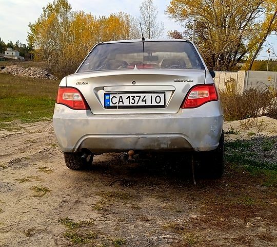 Серый Дэу Нексия, объемом двигателя 1.5 л и пробегом 306 тыс. км за 2300 $, фото 8 на Automoto.ua